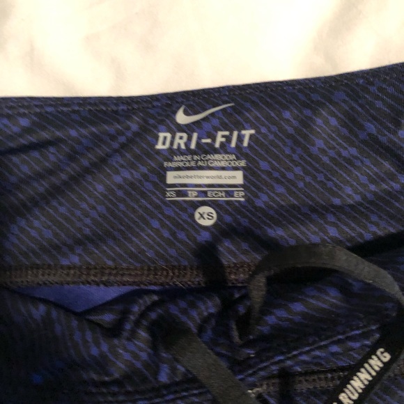 Nike workout leggings - Picture 2 of 2